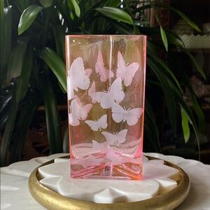 Teleflora Butterfly Etched Pink Glass Triangle Vase - Original Sticker Tag